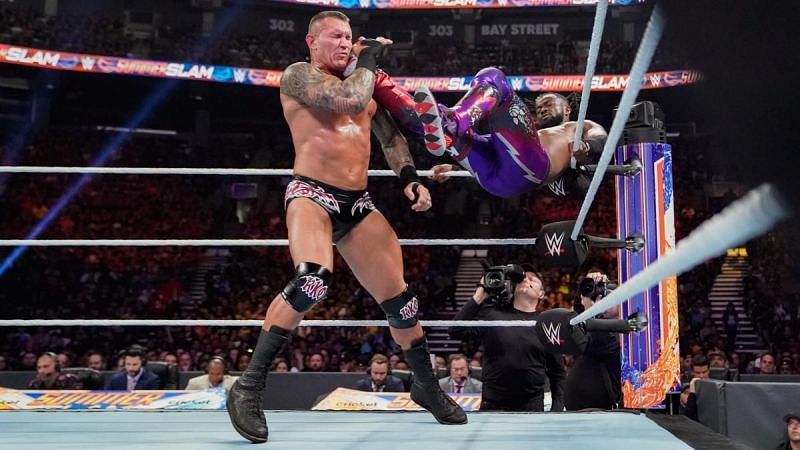 Fans weren't happy when this match ended in count-out